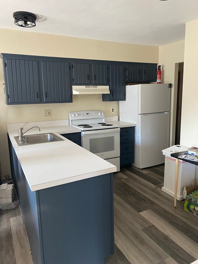 Foto del edificio - 500 Campbell Cir