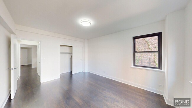 Foto del edificio - 219 E 69th St