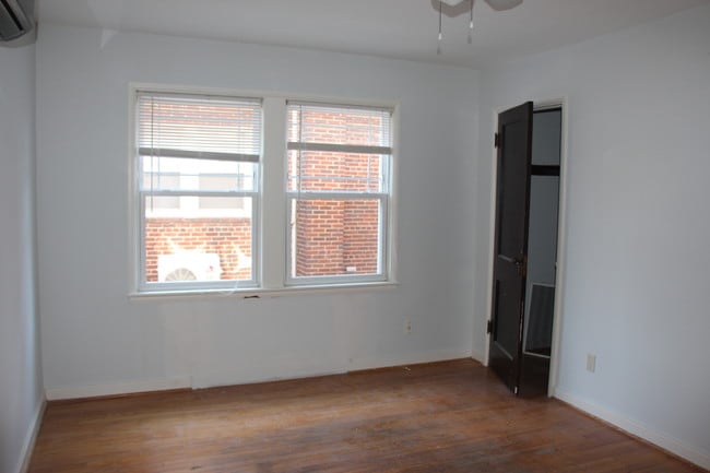 Building Photo - 720 N Monroe St