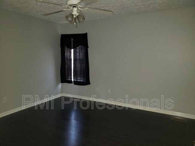 Foto del edificio - 1794 Lucille Ln