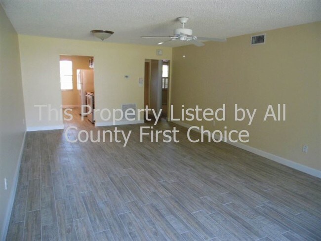 Foto del edificio - 8755 Bardmoor Blvd