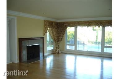 Primary Photo - 1118 Lyndon Way