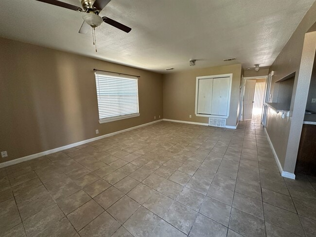 Building Photo - 103 Shannon Cir