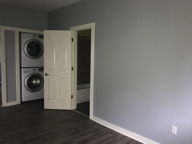 Foto del edificio - 1500 Broadway Ave