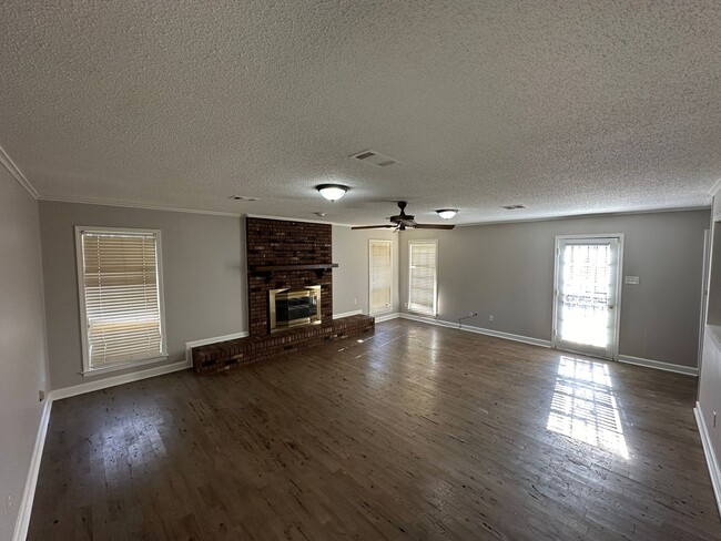 Foto del edificio - 4 Bedroom/ 2 Bath in Southaven