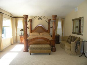 Building Photo - 11 Bent Oak