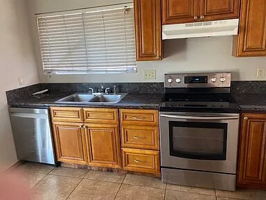 Foto del edificio - 8405 W Sells Dr