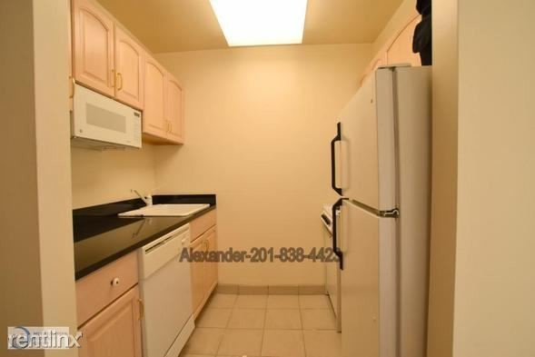 Foto del edificio - 300 E 29th St