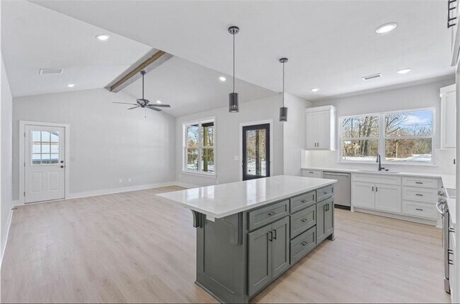 Foto del edificio - 6 Moniave Ln