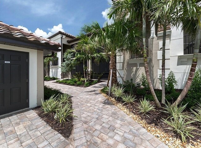 Photo - 5548 Palmer Cir Apartment