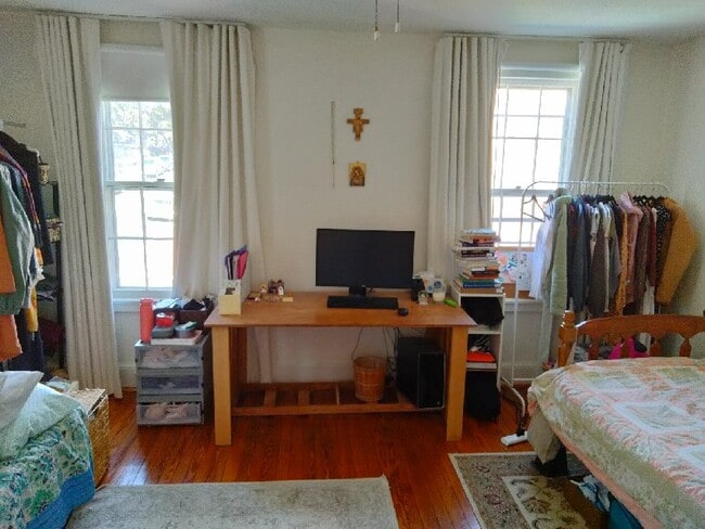 Room B - 3632 N St NW