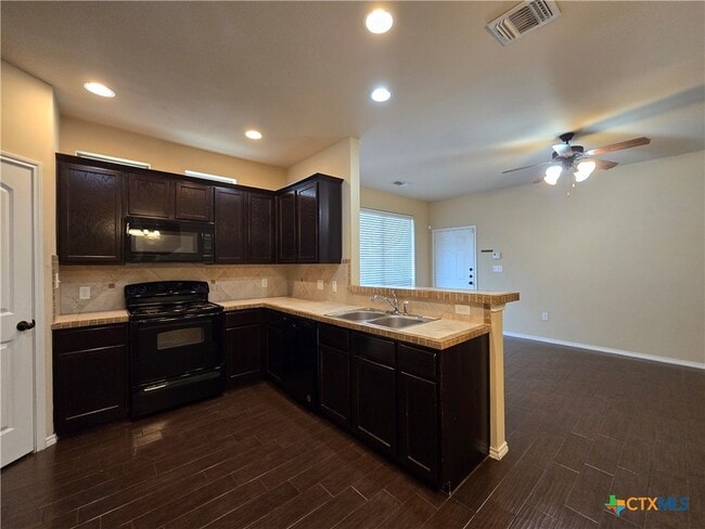 Building Photo - 1141 Brown Rock Dr