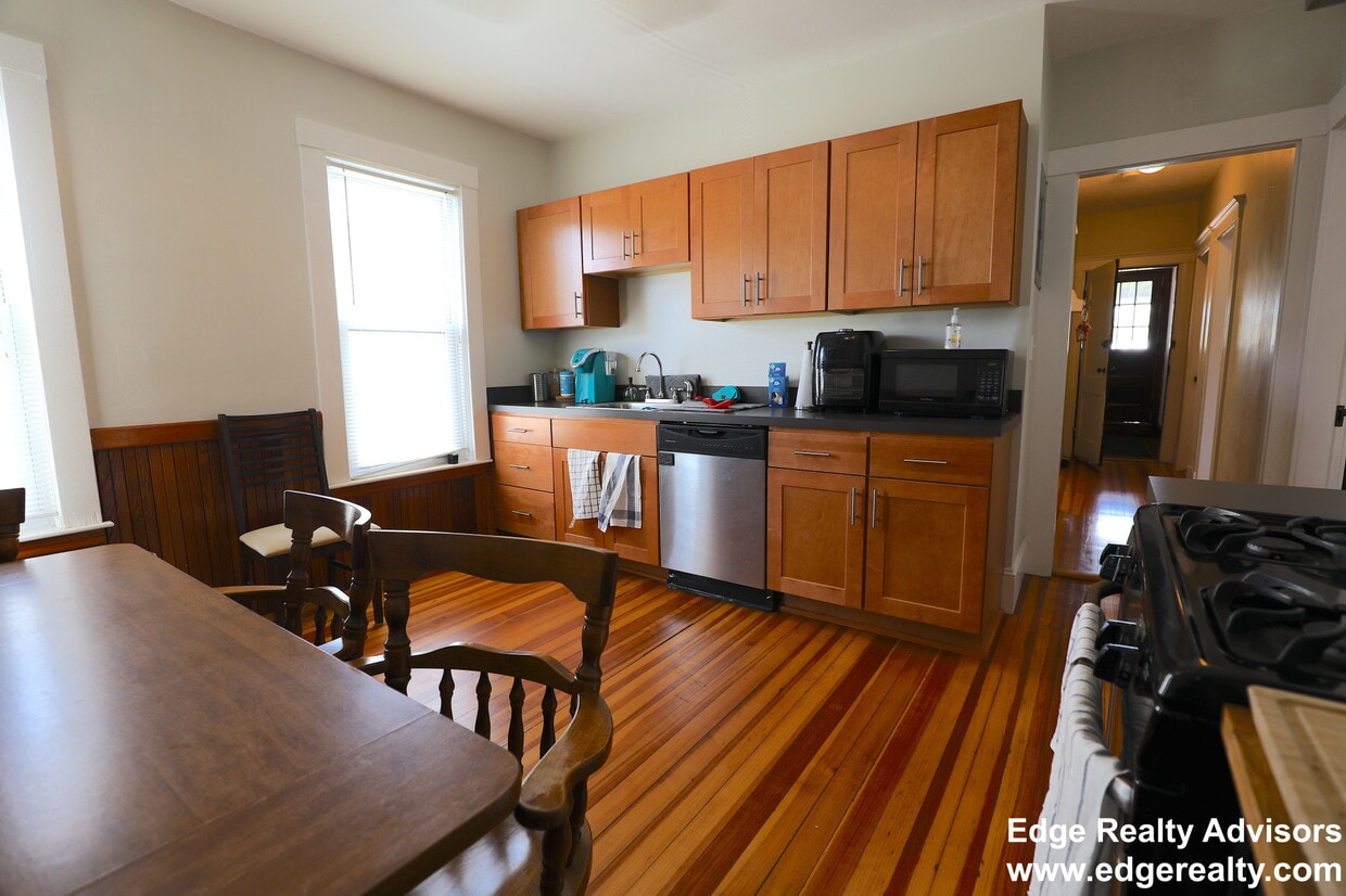 Photo - 39 Foster St. Unit 3