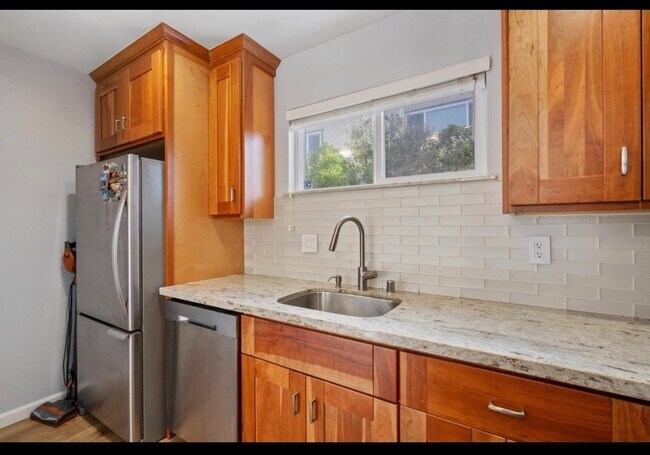 Building Photo - 72 Santa Rosa Ave