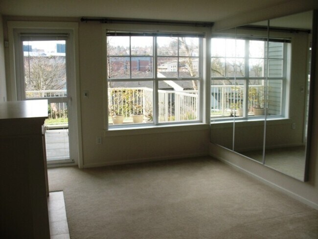 Photo - 2901 NE Blakeley St Apartment