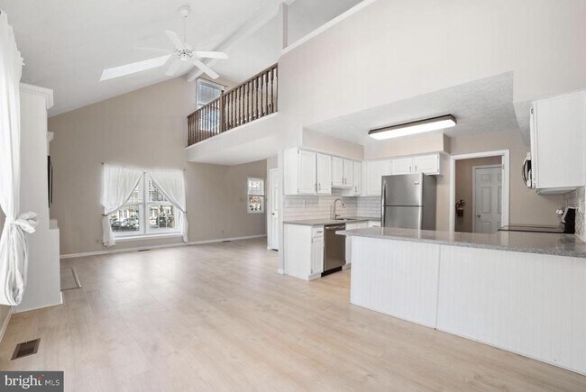 Foto del edificio - 105 Berkshire Way