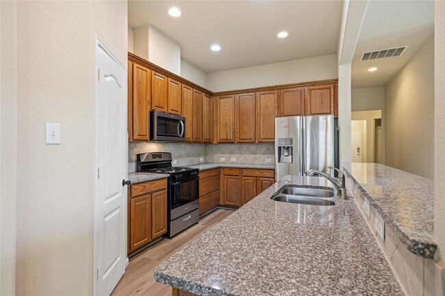 Foto del edificio - 39 Butternut Grove Place