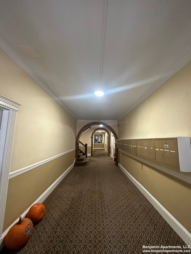 Foto del edificio - 64 Hemenway St