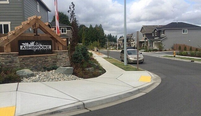 Foto del edificio - Luxurious Home in Lynnwood with 4 bed and 2.5 Bath