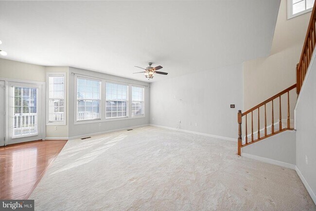 Foto del edificio - 16421 Regatta Ln