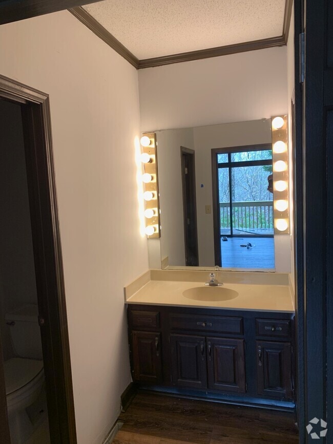 Apartments for Rent under 2,000 in Transylvania County, NC 3 Rentals