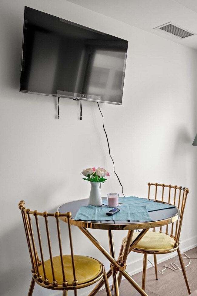 Photo du bâtiment - 535 Yonge St