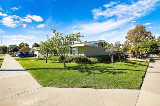 Building Photo - 526 N Emerald Dr