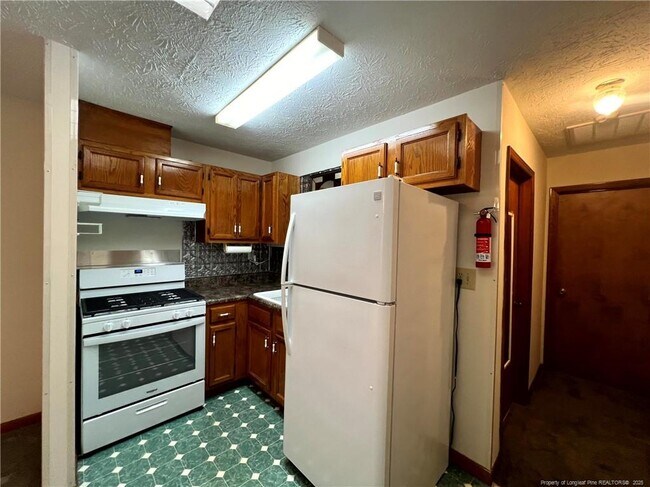 Foto del edificio - 2472 John Hall Rd