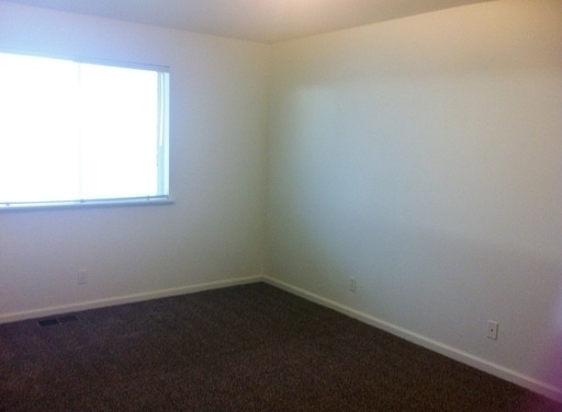 Building Photo - 401 Parkchester Dr