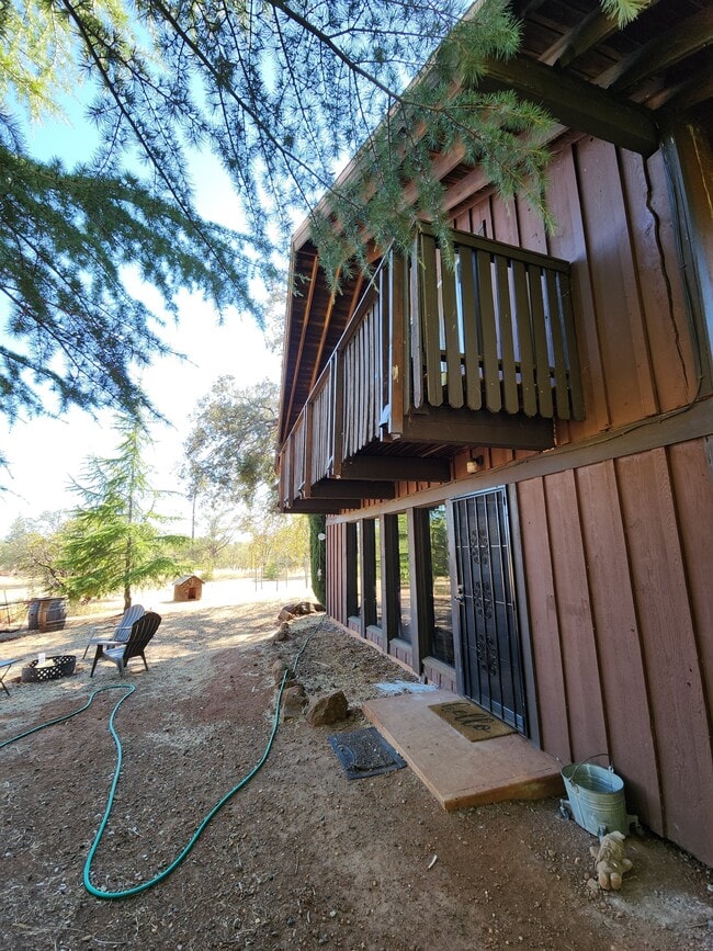 Building Photo - 5040 Wilson Hill Rd