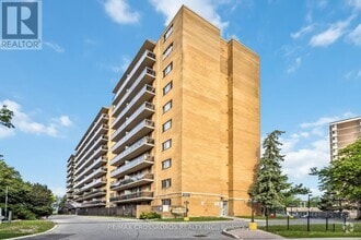 Building Photo - 100-100 Dundalk Dr