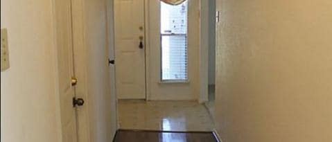 Building Photo - 730 Beechbend Dr