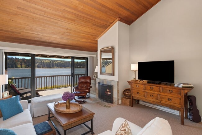 Foto del edificio - Short Term Lease | 2 Bed, 2 Bath Resort St...