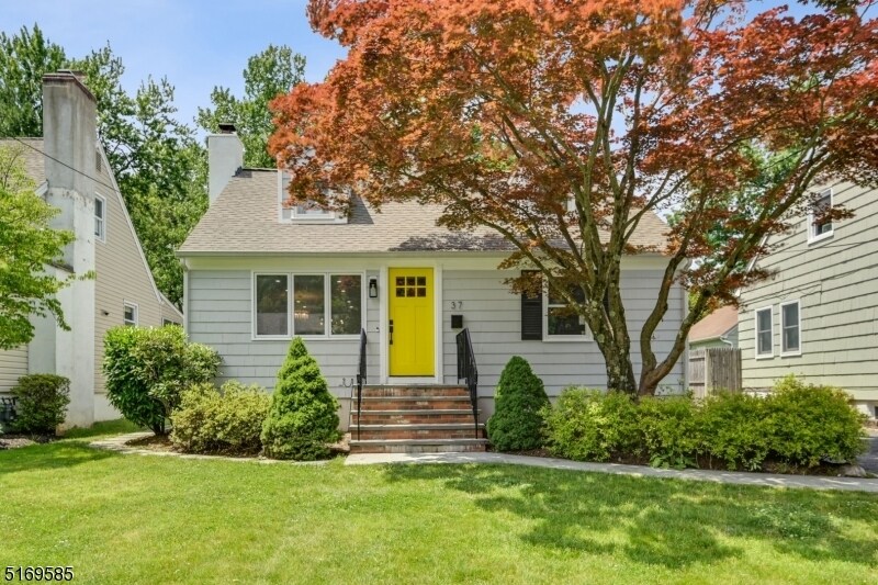 37 Greenfield Ave, Summit, NJ 07901 House for Rent in Summit, NJ
