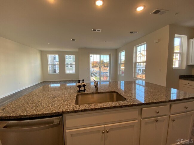 Foto del edificio - 246 Park Ln