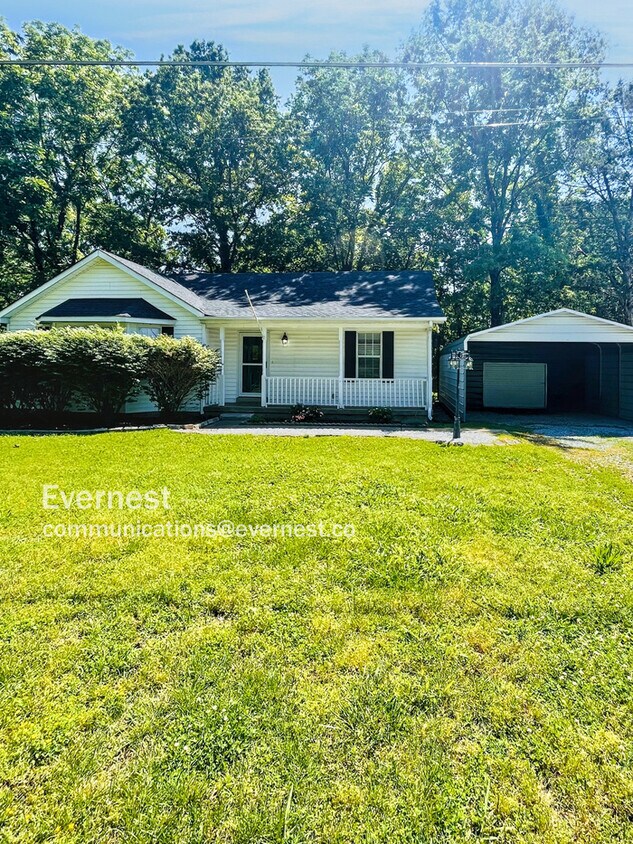 Foto principal - 122 Mill Ln