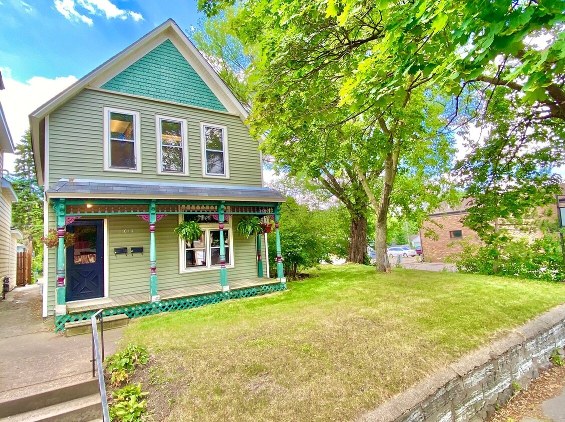 Primary Photo - 1014 Front Ave