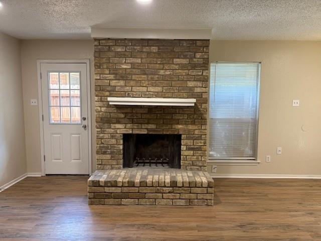 Foto del edificio - 715 Oakwood Ln