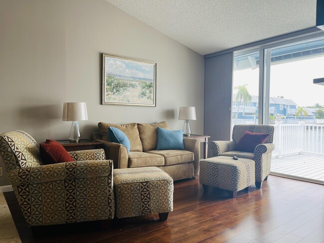 Foto del edificio - 621 Ocean Dunes Cir