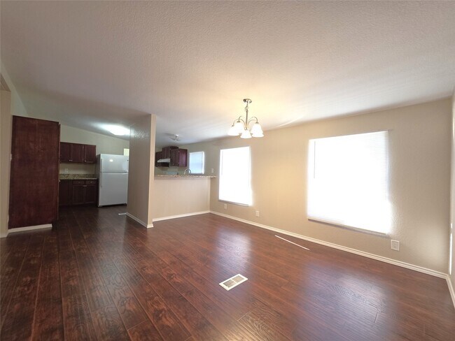 Foto del edificio - 9 Ridgeway Dr