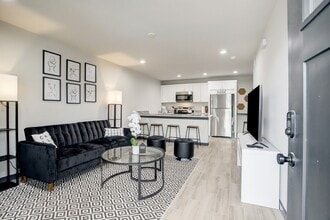 Building Photo - 3448 Elgin St