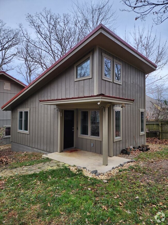 Building Photo - 309 Montreat Rd