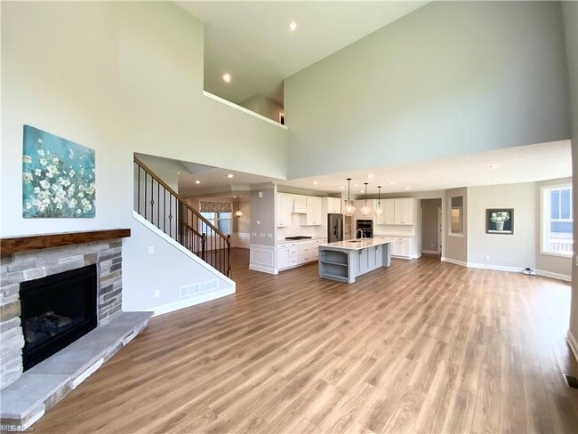 Building Photo - 697 Scarlett Ln