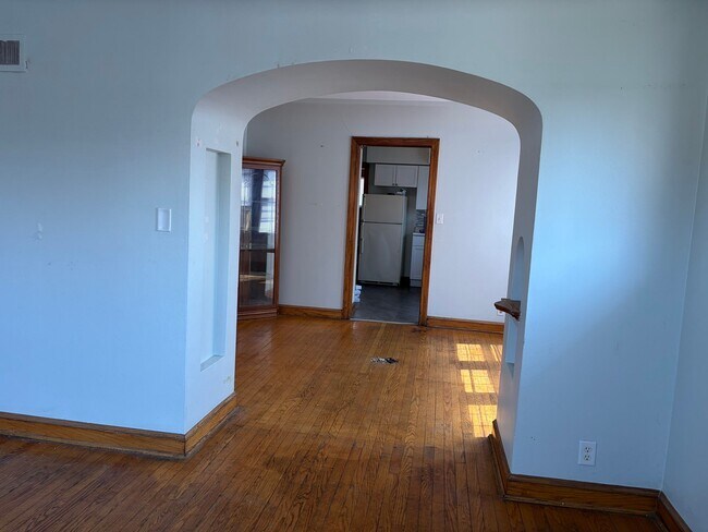 Building Photo - 1430 N 21st St