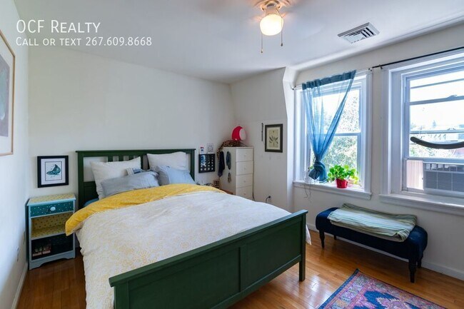 Building Photo - 4813 Walton Ave