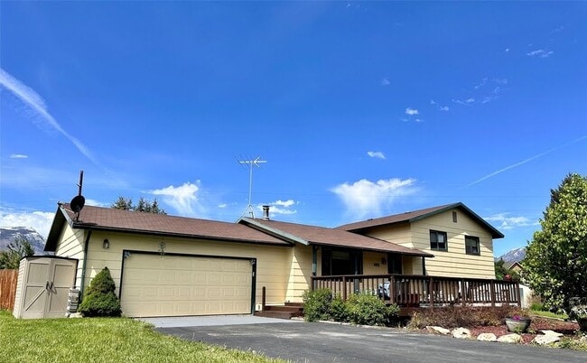 Building Photo - 405 Zimmerman Ln