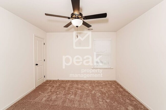 Building Photo - $1900! 3Bed,2Bath in Pleasant Grove AL! Available NOW! Set up your self guided tour!