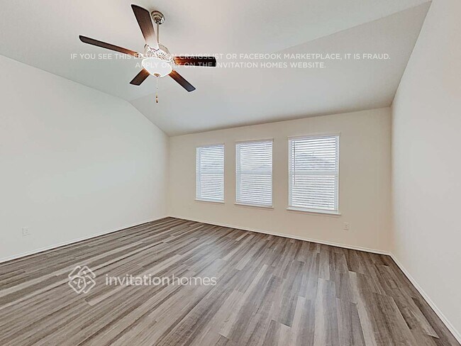 Foto del edificio - 14464 Artisan Dr