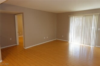 Building Photo - 7885 W Flamingo Rd Building Photo - 7885 W Flamingo Rd