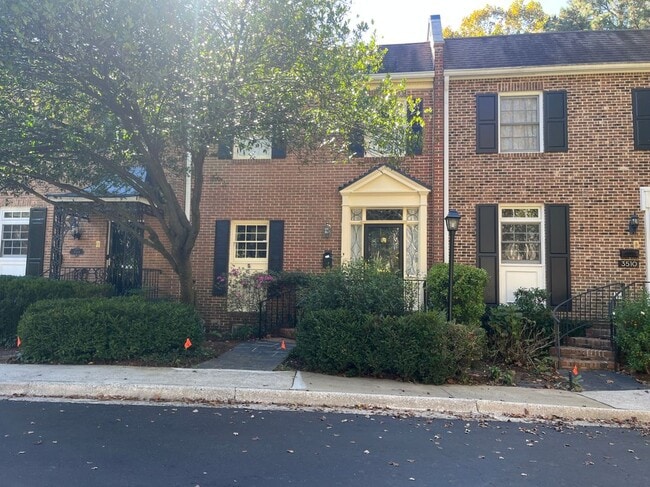 Building Photo - 3512 Paces Pl NW